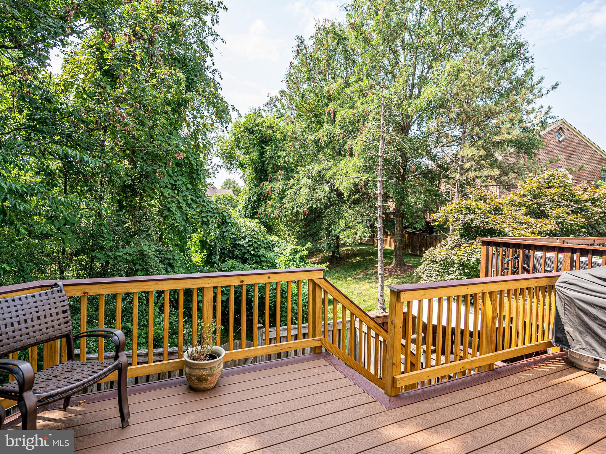 3907 Valley Ridge Drive Fairfax, VA 22033 - Photo 20 of 57
