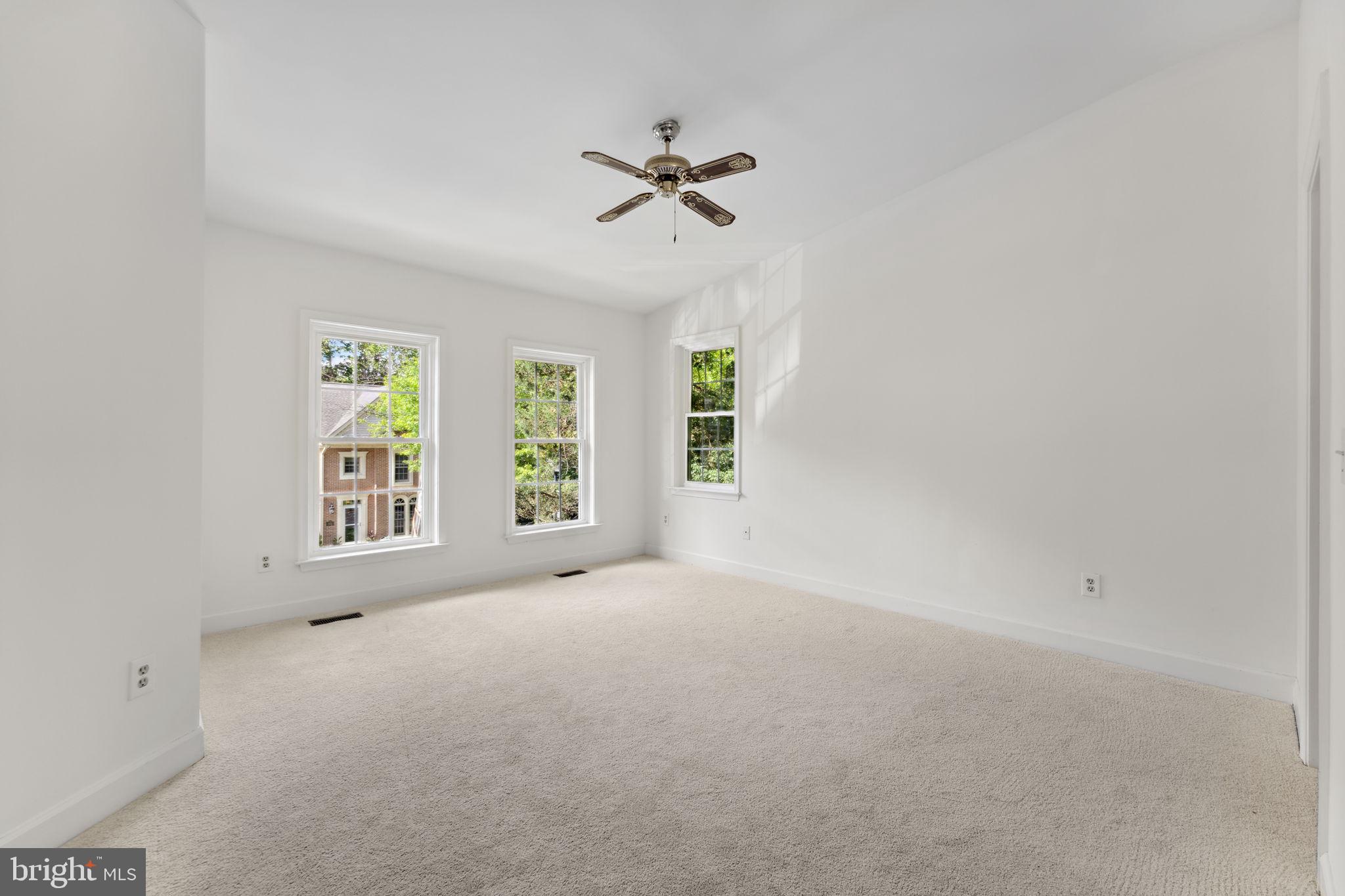 3907 Valley Ridge Drive Fairfax, VA 22033 - Photo 21 of 57
