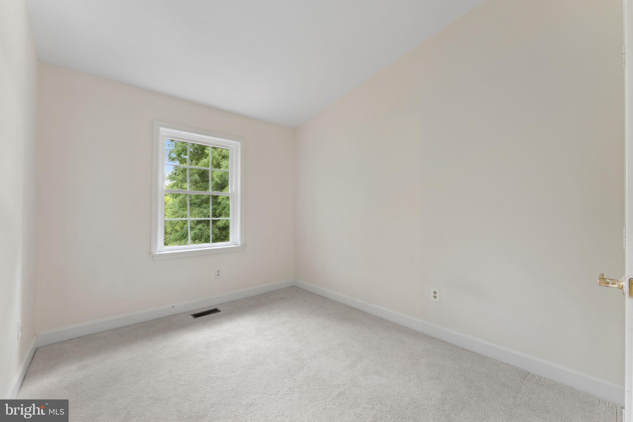3907 Valley Ridge Drive Fairfax, VA 22033 - Photo 26 of 57