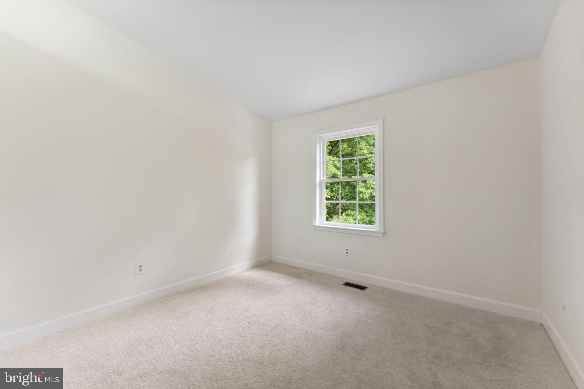 3907 Valley Ridge Drive Fairfax, VA 22033 - Photo 28 of 57