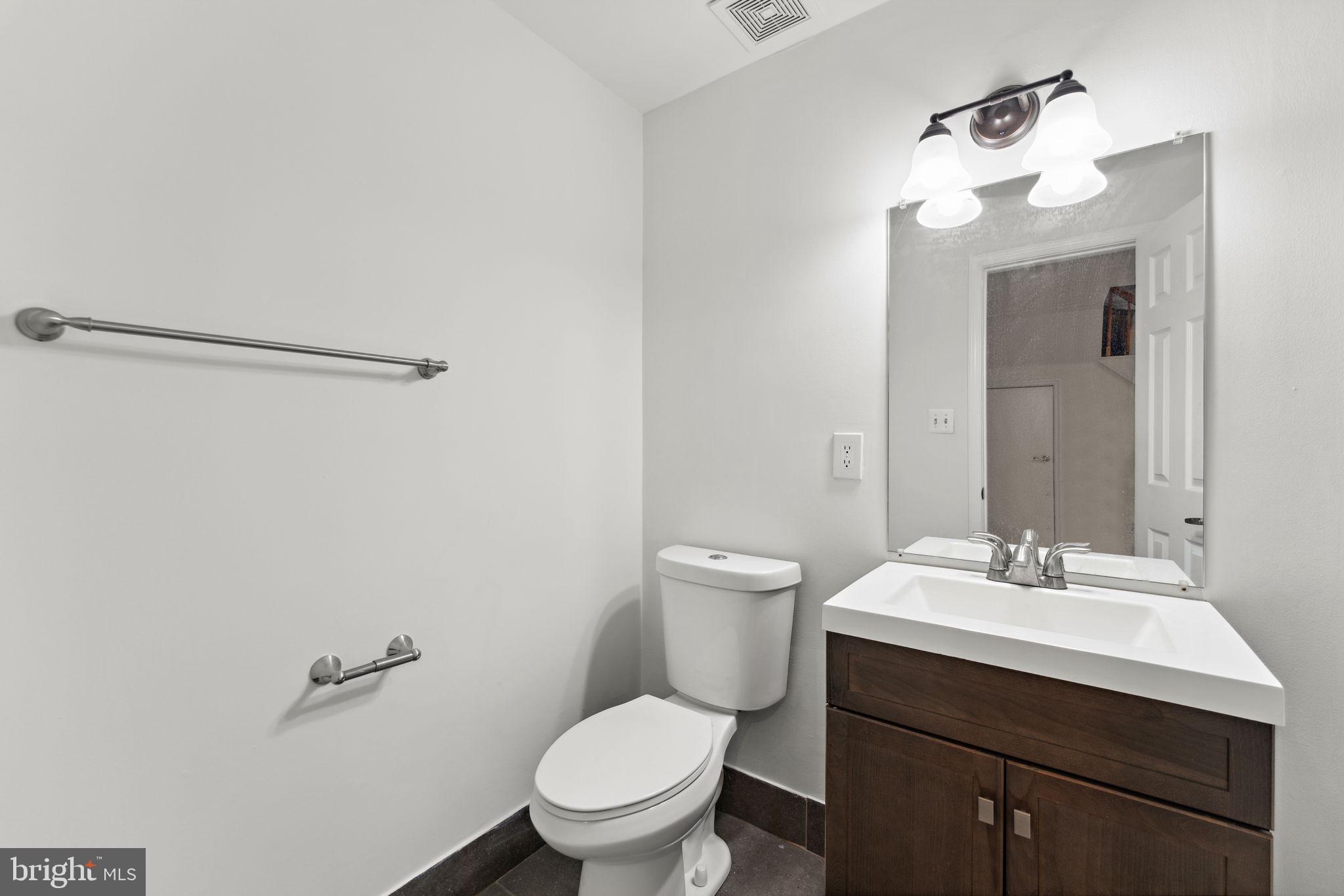 3907 Valley Ridge Drive Fairfax, VA 22033 - Photo 40 of 57