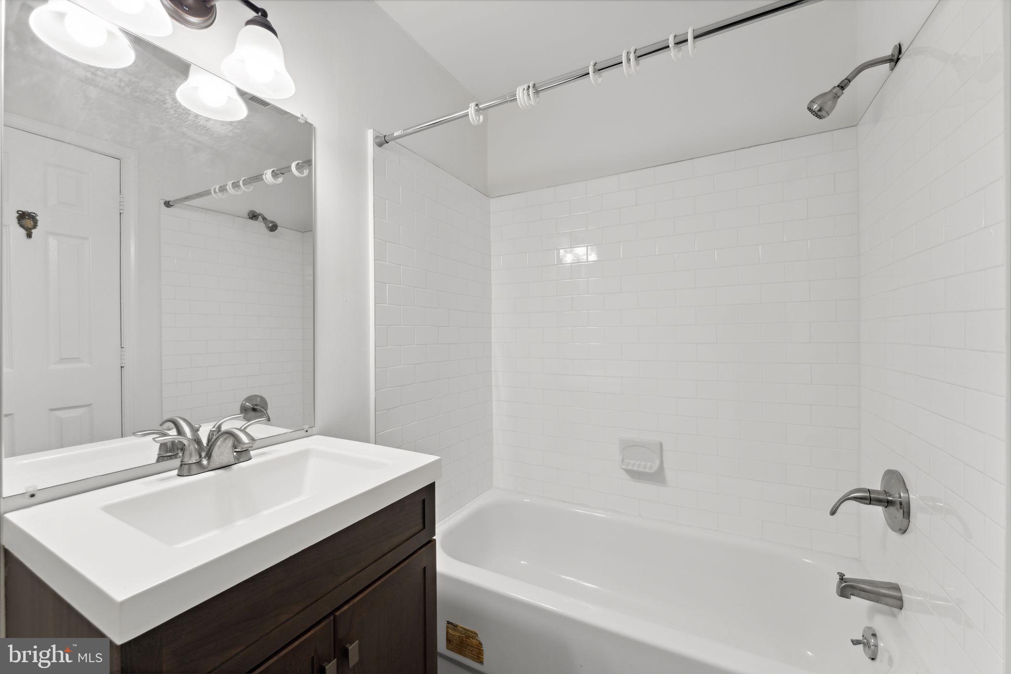 3907 Valley Ridge Drive Fairfax, VA 22033 - Photo 41 of 57