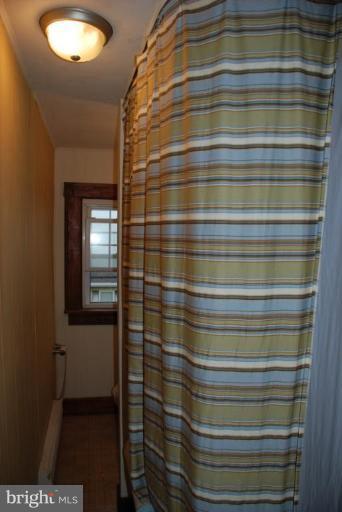 1405 Pleasant Valley Road Westminster, MD 21158 - Photo 13 of 18 Bath #1