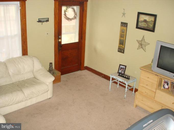 1405 Pleasant Valley Road Westminster, MD 21158 - Photo 9 of 18 Living Room #2