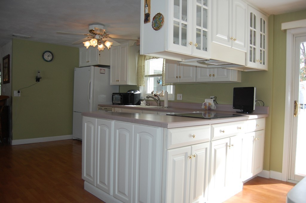 6 Symphony Road Peabody, MA 01960 - Photo 10 of 24 Gallery Image 10