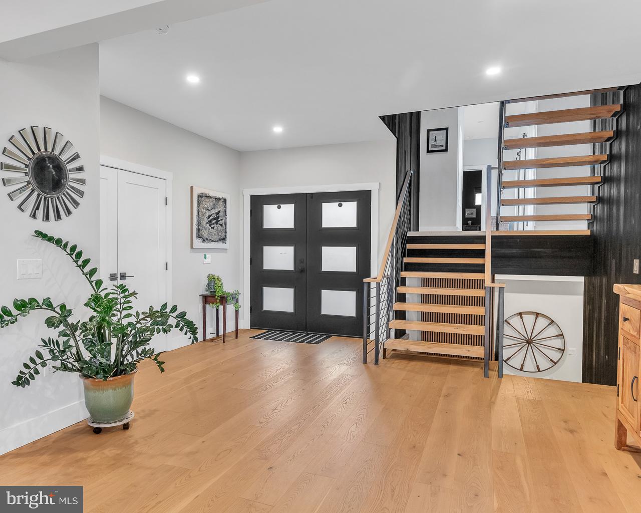 637 Cedar Run Dock Road West Creek, NJ 08092 - Photo 3 of 50 a view of an empty room with a potted plant