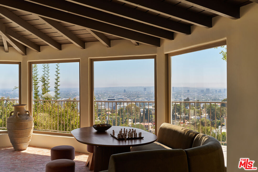 6911 Los Tilos Road Los Angeles, CA 90068 - Photo 28 of 44