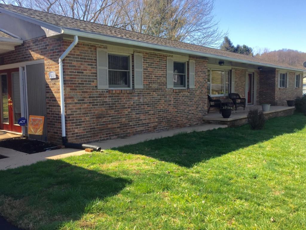 192 Price Road Elizabethton, TN 37643 - Photo 1 of 25 Photo 1