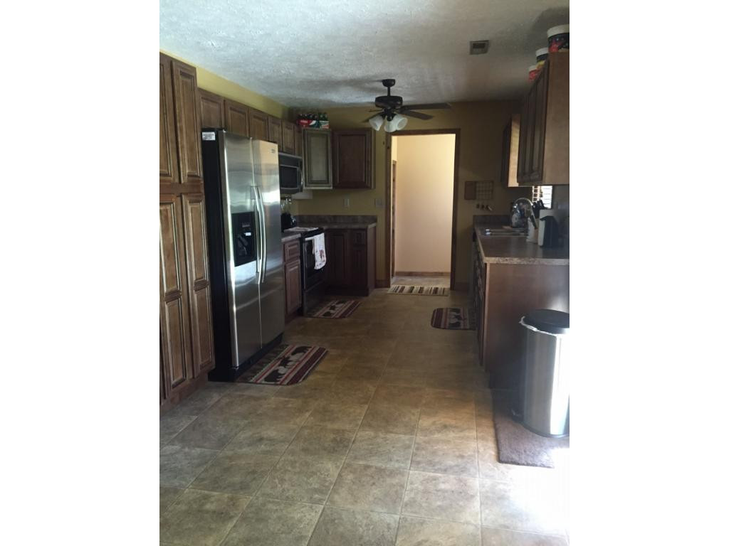 192 Price Road Elizabethton, TN 37643 - Photo 9 of 25 Photo 9