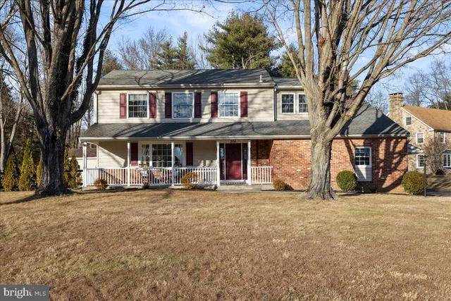$825,000 | 204 Woodland Drive, Doylestown, PA 18901