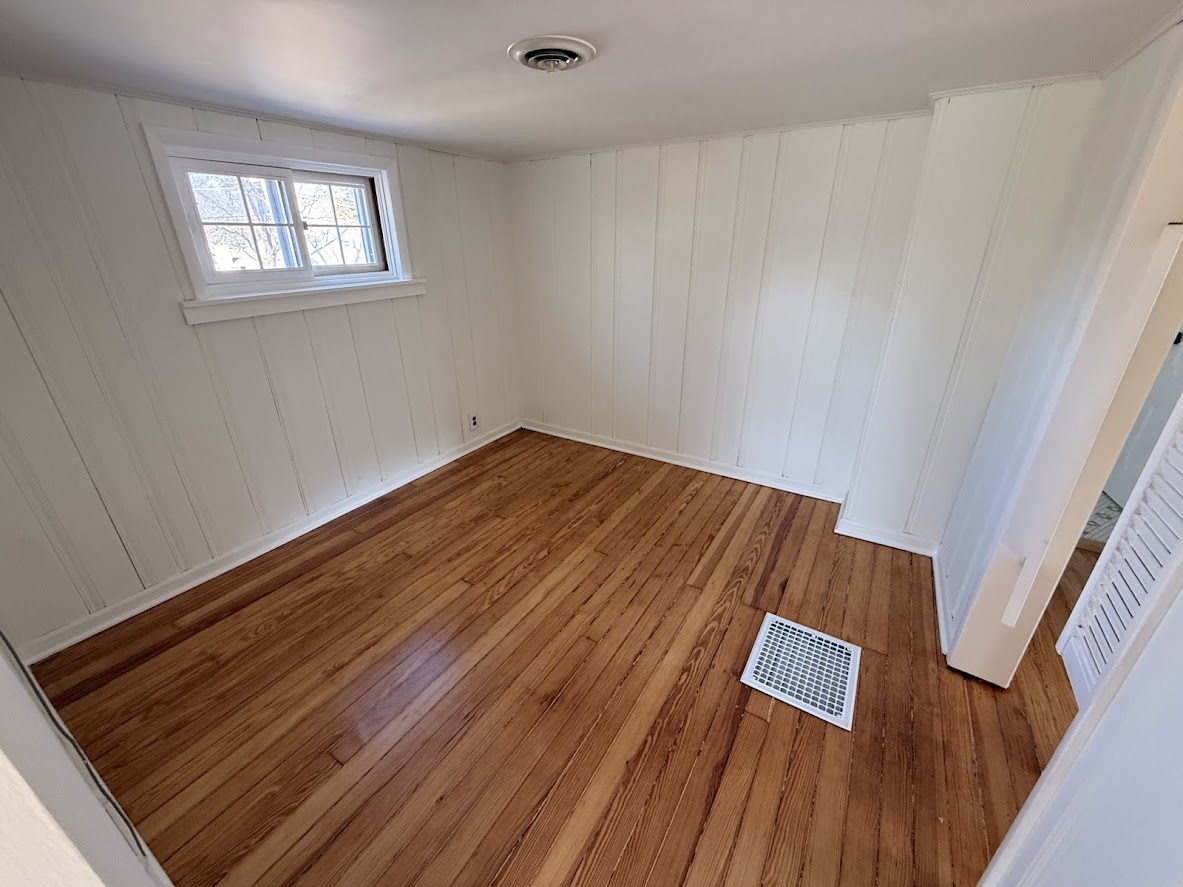 18404 Dixie Highway Homewood, IL 60430 - Photo 16 of 20 a view of wooden floor