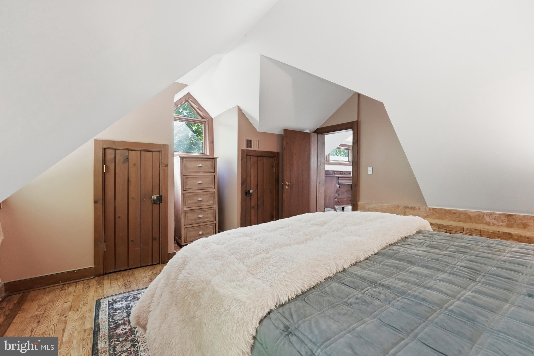10 Ashby Road Sperryville, VA 22740 - Photo 29 of 70 Bedroom in log cabin portion of the main house