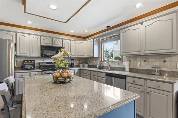 $449,900 | 1007 Braemar Drive, Jeannette, PA 15644