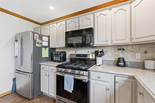 $449,900 | 1007 Braemar Drive, Jeannette, PA 15644