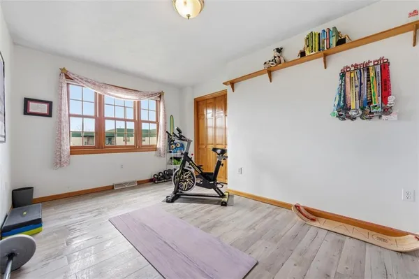 $449,900 | 1007 Braemar Drive, Jeannette, PA 15644