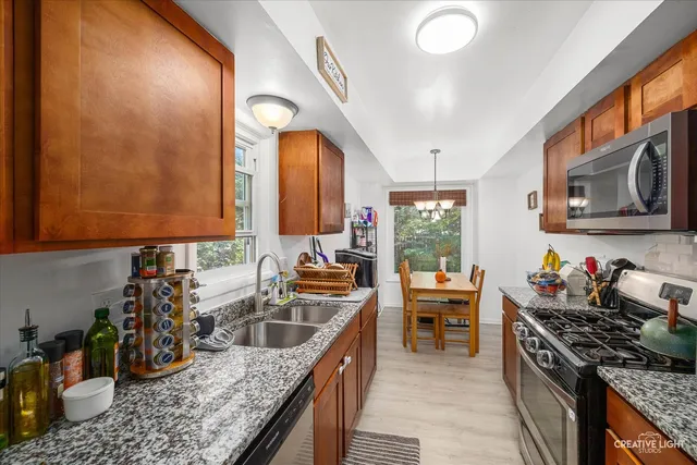 $410,000 | 1305 Morningstar Court, Naperville, IL 60564