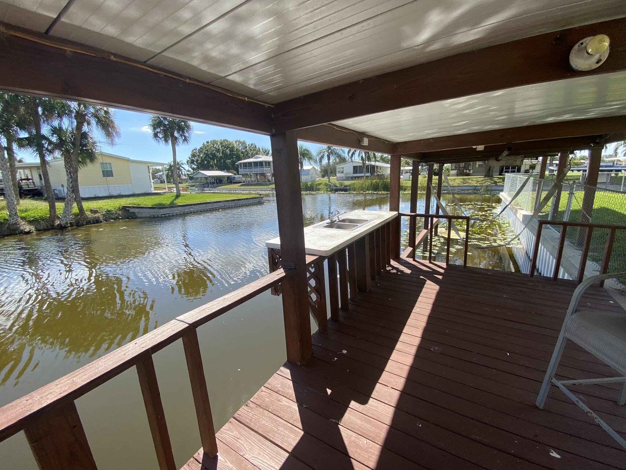 1101 25th Street Okeechobee, FL 34974 - Photo 3 of 28 a view of balcony with furniture