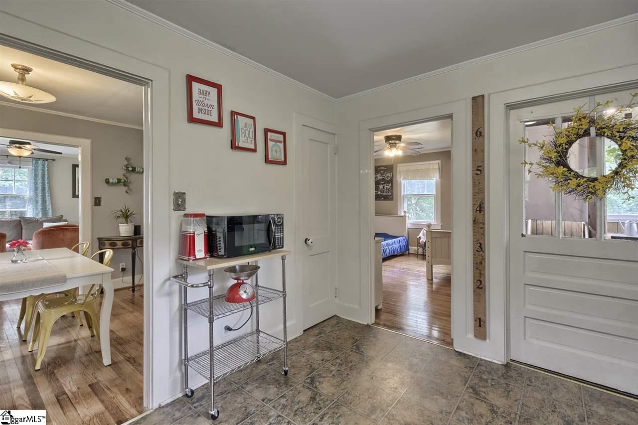 445 Dallas Road Greenville, SC 29607 - Photo 10 of 22 Gallery Image 10