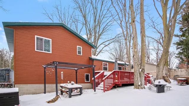 $430,000 | 12718 112th Avenue, Grand Haven, MI 49417