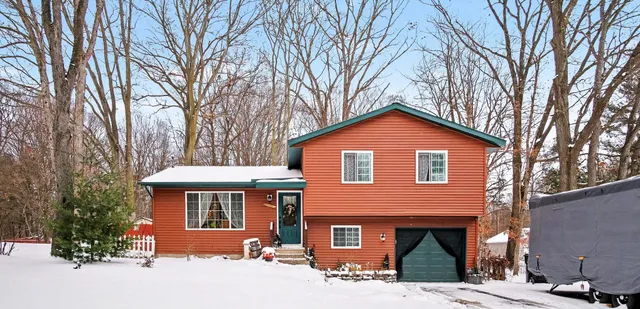 $430,000 | 12718 112th Avenue, Grand Haven, MI 49417