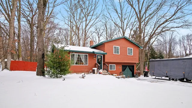 $430,000 | 12718 112th Avenue, Grand Haven, MI 49417