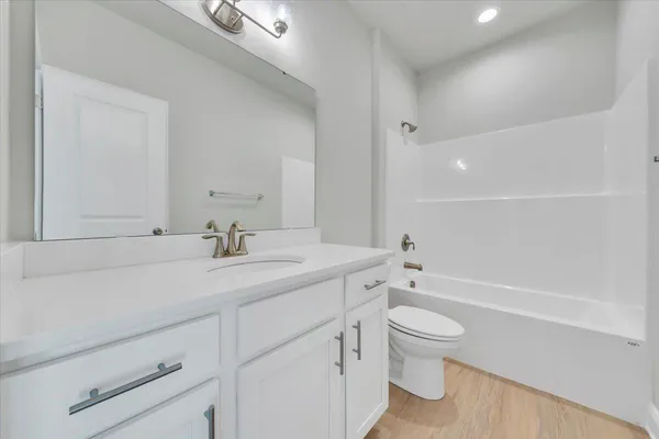 $634,950 | 7168 Pkwy Vw Trail, Roanoke, VA 24018