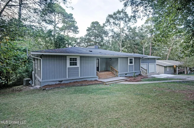 $359,000 | 1782 Hillview Drive, Jackson, MS 39211