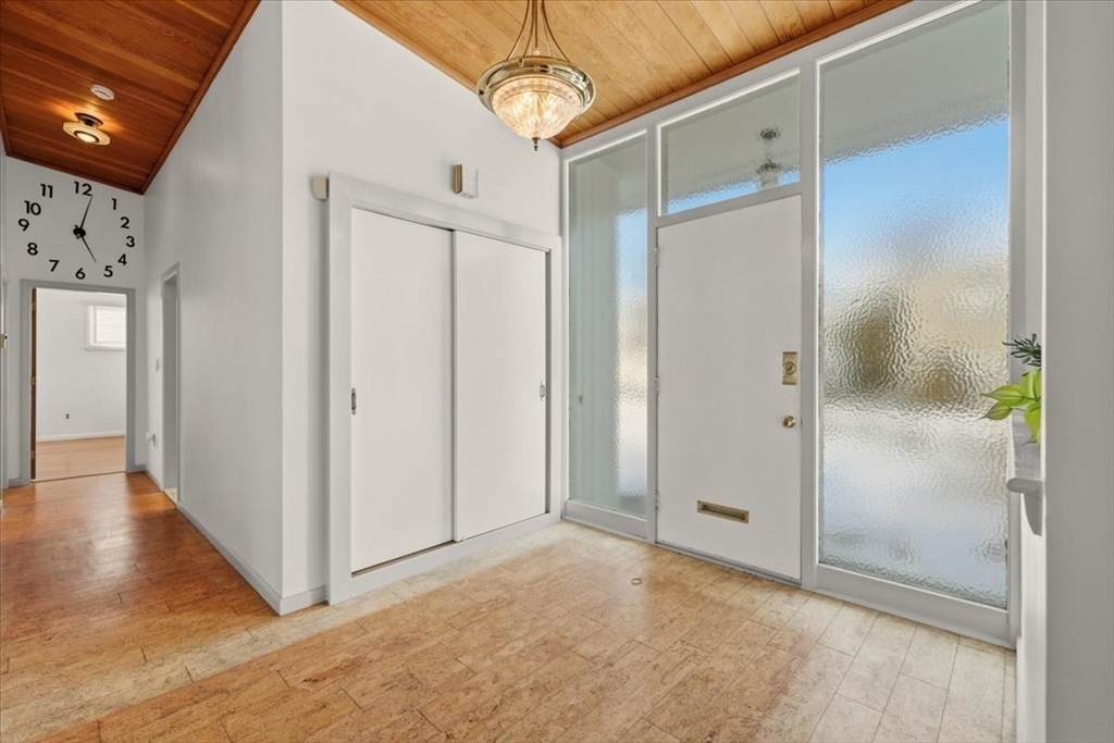 27 Kane Street Fall River, MA 02720 - Photo 21 of 42