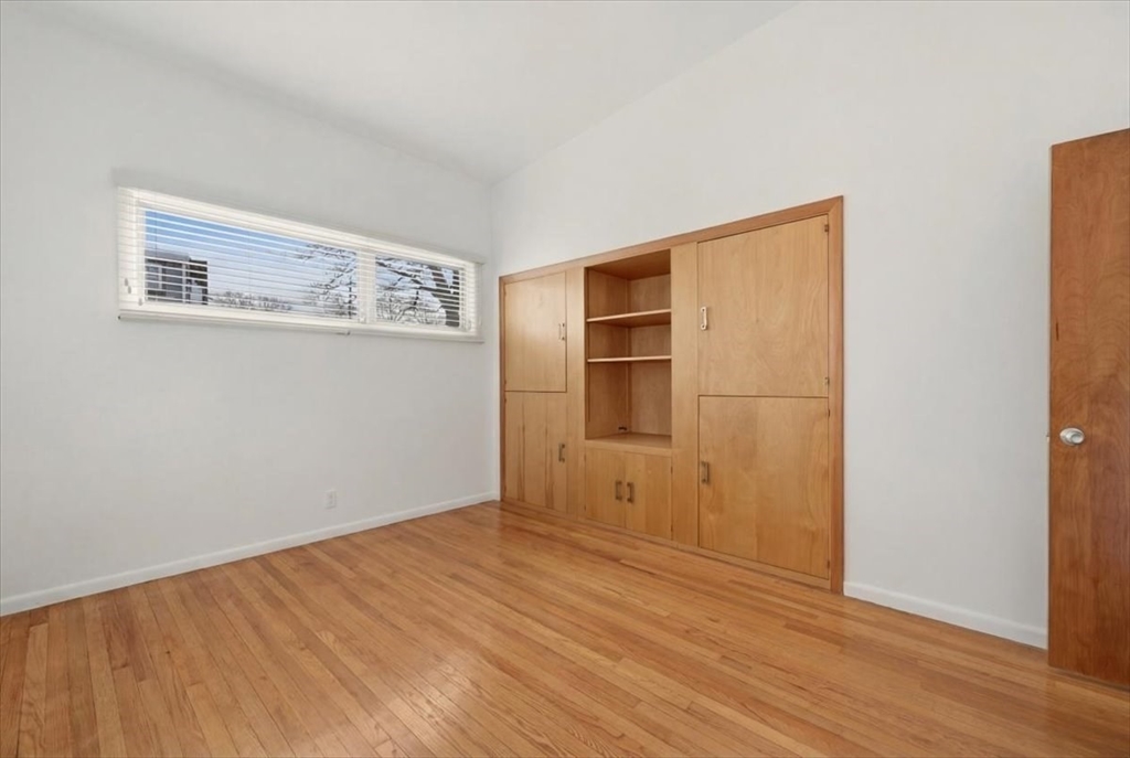 27 Kane Street Fall River, MA 02720 - Photo 33 of 42