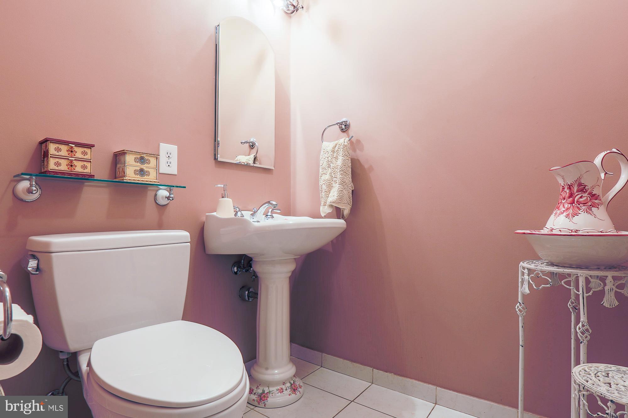 6709 Westbrook Road Baltimore, MD 21215 - Photo 16 of 24 Powder Room