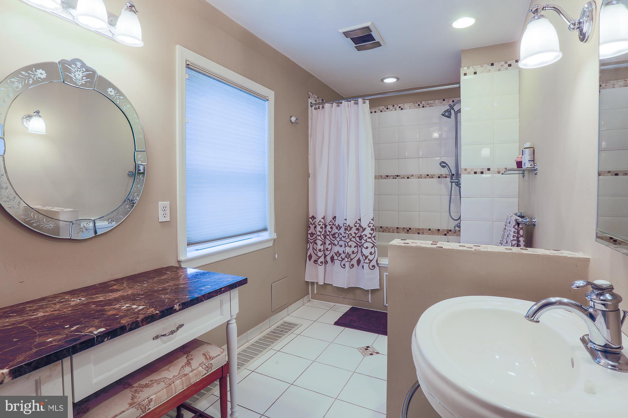 6709 Westbrook Road Baltimore, MD 21215 - Photo 18 of 24 Master Bathroom