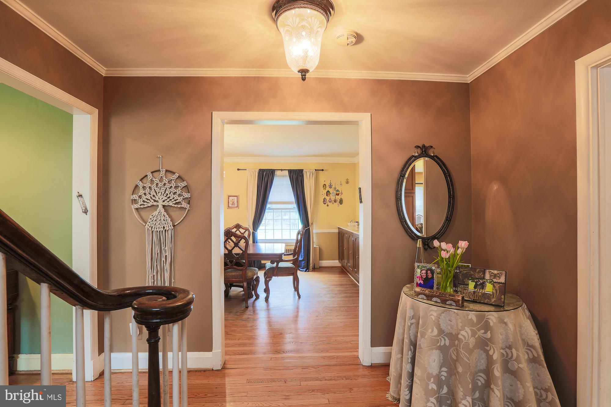 6709 Westbrook Road Baltimore, MD 21215 - Photo 5 of 24 Entrance Foyer
