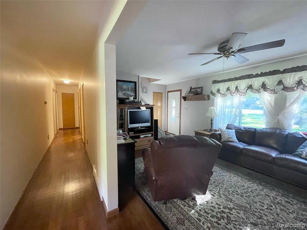 3245 Coolidge Highway Rochester Hills, MI 48309 - Photo 10 of 21