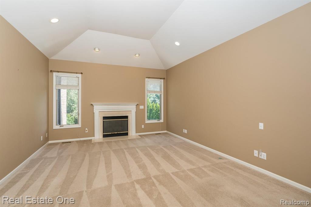 1784 Blue Grass Drive Rochester Hills, MI 48306 - Photo 33 of 72