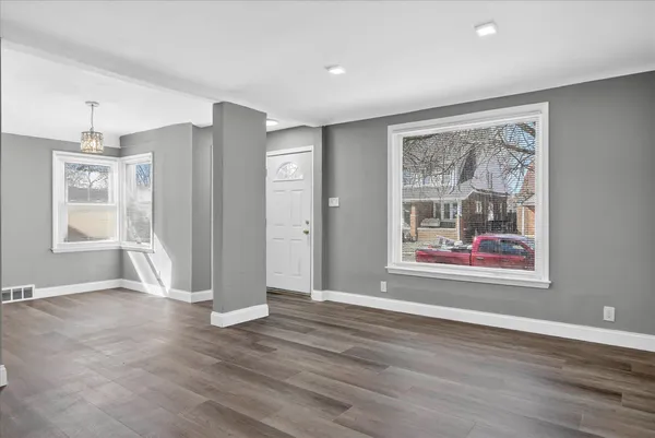 $99,000 | 8222 Roselawn Street, Detroit, MI 48204