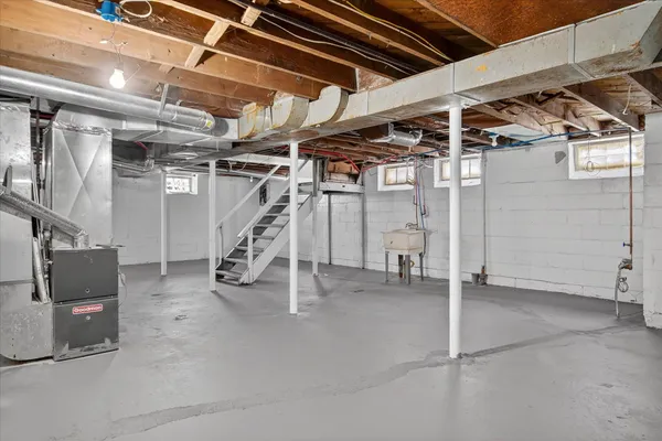 $99,000 | 8222 Roselawn Street, Detroit, MI 48204