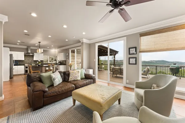 $935,000 | 6711 Lakewood Point Cove, Austin, TX 78750