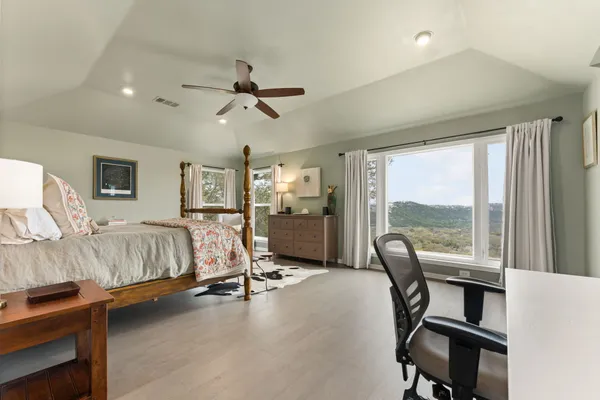 $935,000 | 6711 Lakewood Point Cove, Austin, TX 78750