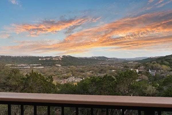 $935,000 | 6711 Lakewood Point Cove, Austin, TX 78750