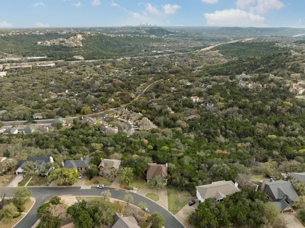 $935,000 | 6711 Lakewood Point Cove, Austin, TX 78750