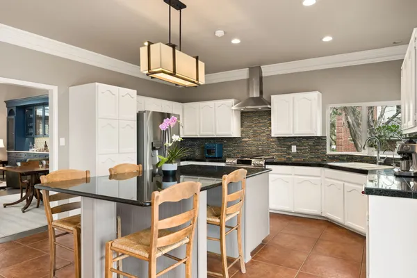 $935,000 | 6711 Lakewood Point Cove, Austin, TX 78750