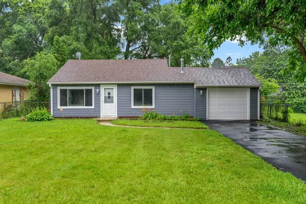 $269,900 | 32910 North Meadow Road, Grayslake, IL 60030