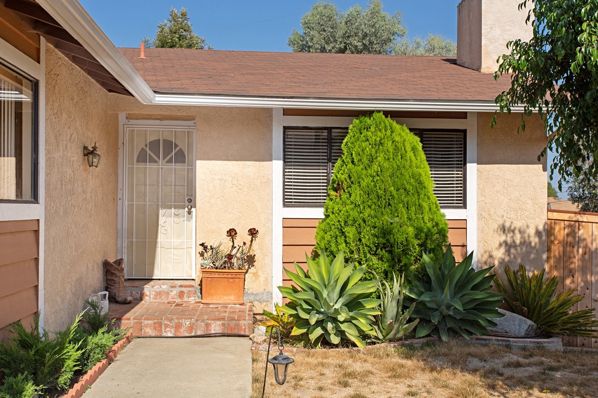 469 Rancho Vista Road Vista, CA 92083 - Photo 1 of 25 Gallery Image 1