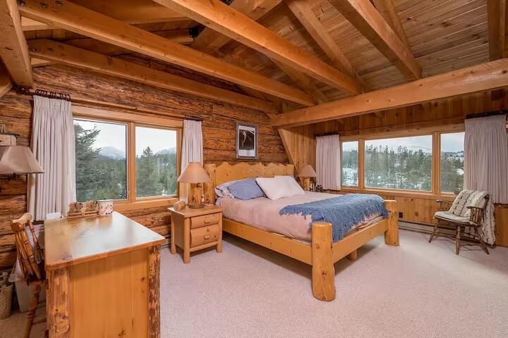 206 Skyline Drive Ketchum, ID 83340 - Photo 10 of 24 Primary