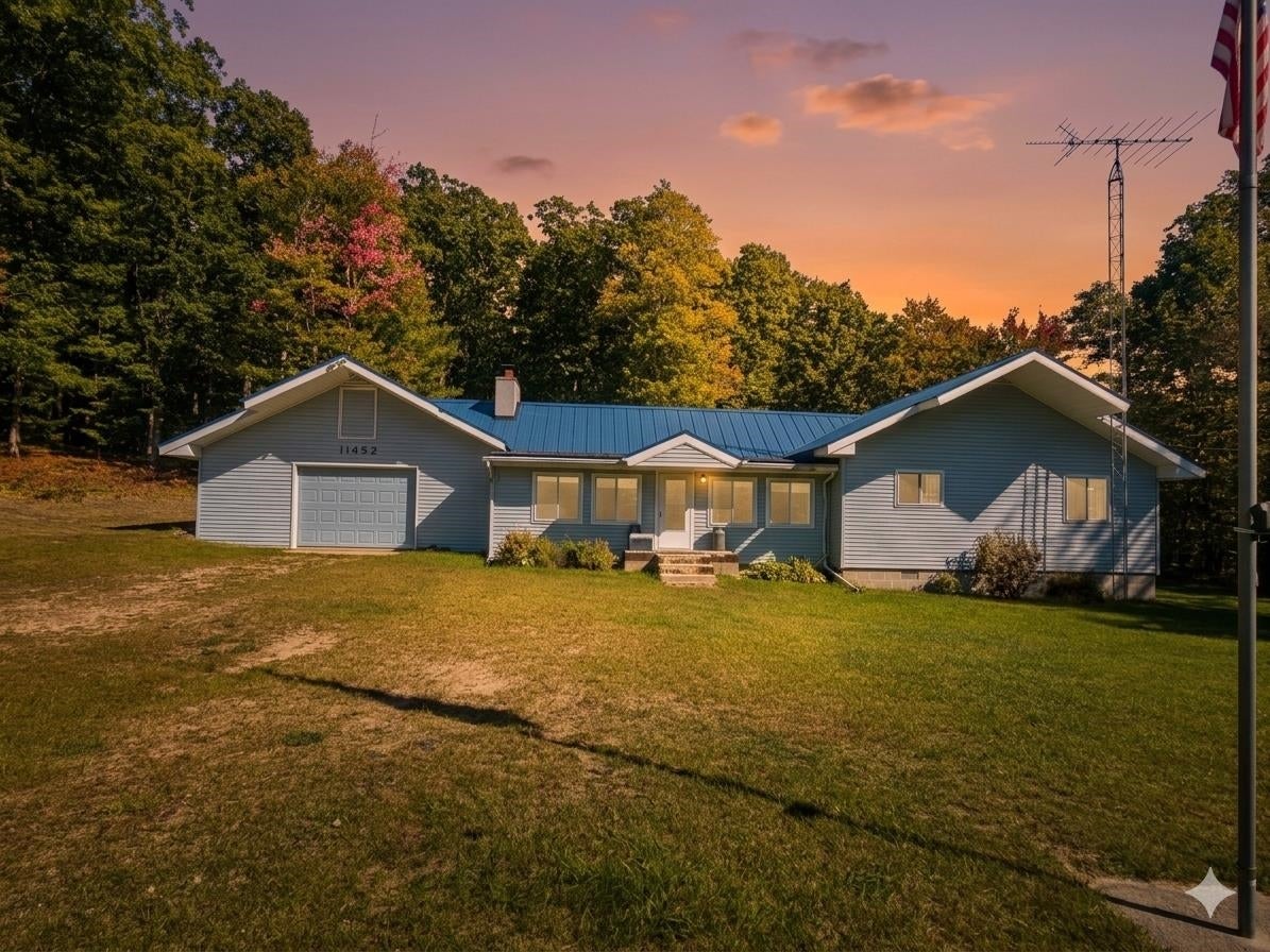 11452 Northeast County Line Road Roscommon, MI 48653 - Photo 1 of 60 Gallery Image 1