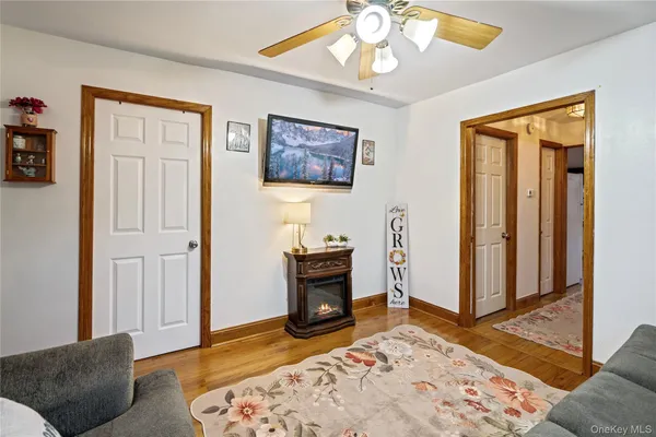 $399,999 | 105 Lookout Drive, Sound Beach, NY 11789