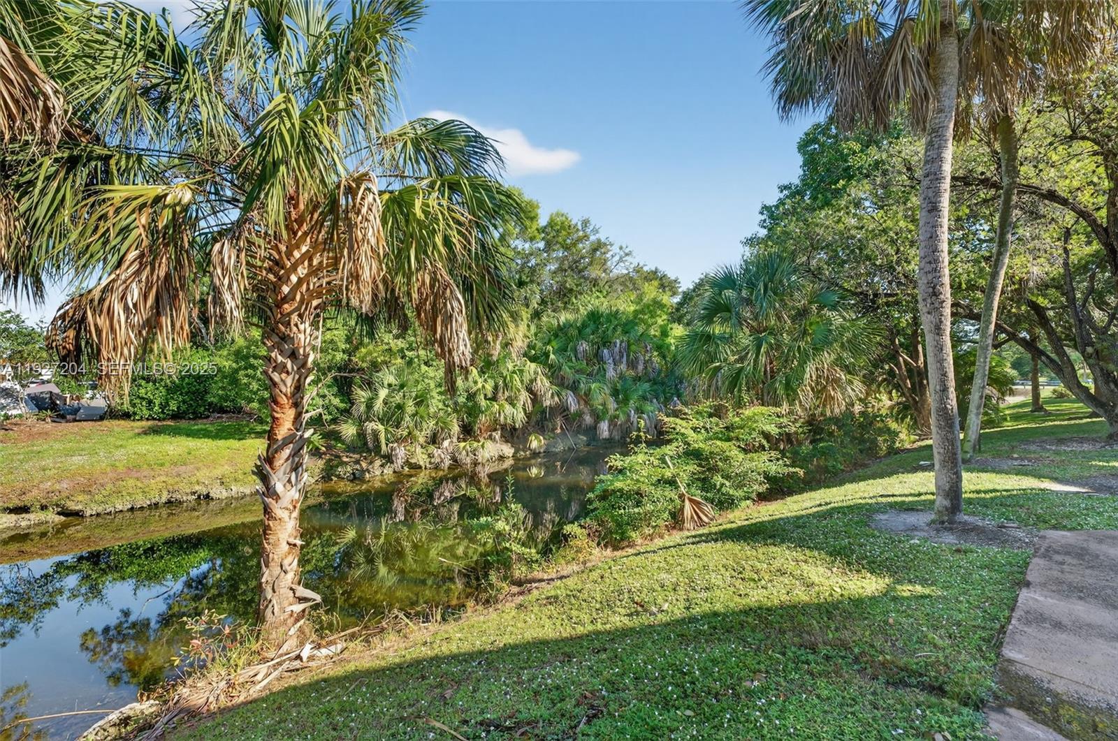 3100 Riverside Drive, Unit 305 Coral Springs, FL 33065 - Photo 37 of 39