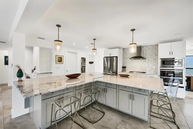 $1,375,000 | 438 West Gate Drive, Venice, FL 34285