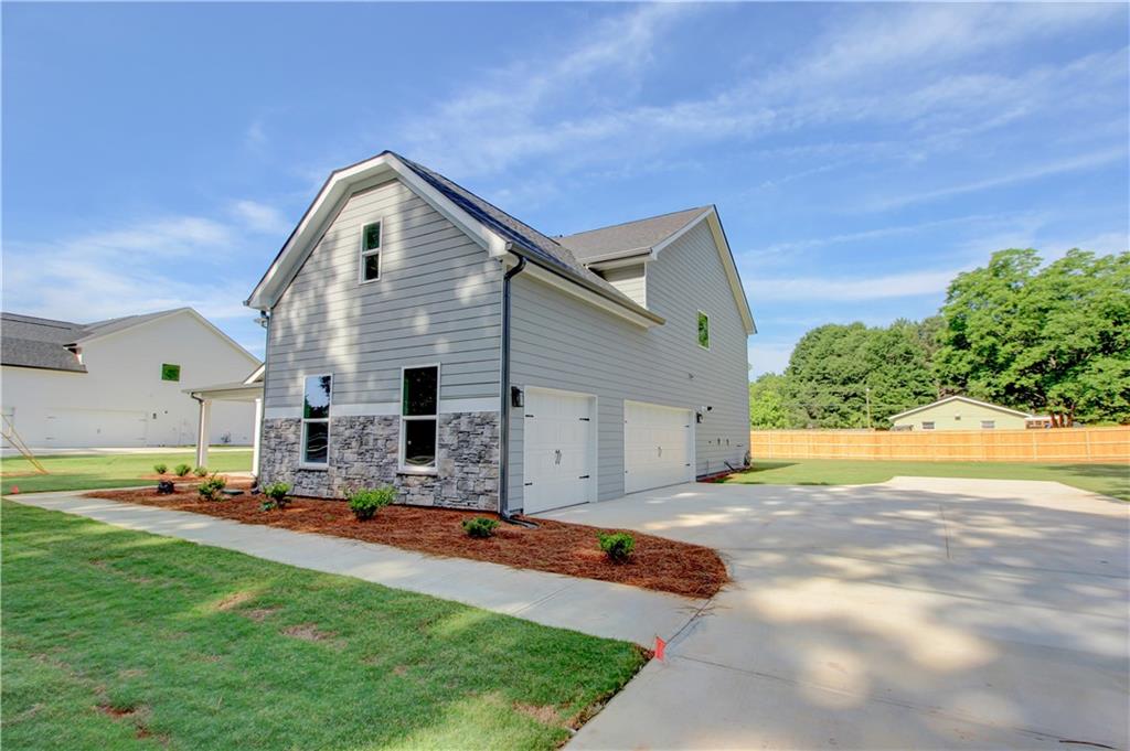 41 Woodland Road Covington, GA 30016 - Photo 3 of 37