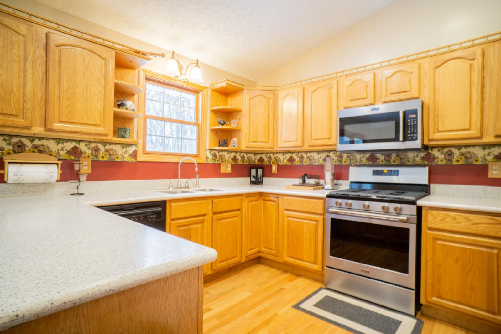 1885 South Maple Island Road Muskegon, MI 49442 - Photo 9 of 20 Kitchen
